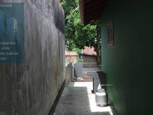 Casa para Venda em Florianópolis - 2