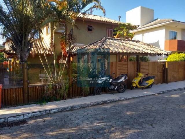 #1838 - Casa para Venda em Florianópolis - SC - 1